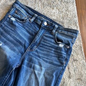 AE High Waisted Jeans